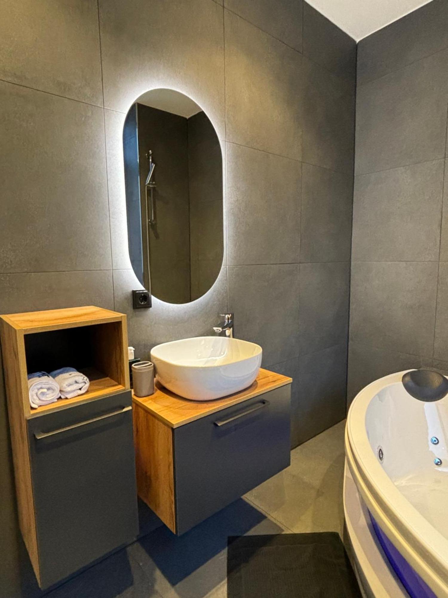 Luxus Apartment Mit Whirlpool In Kiel Exterior photo